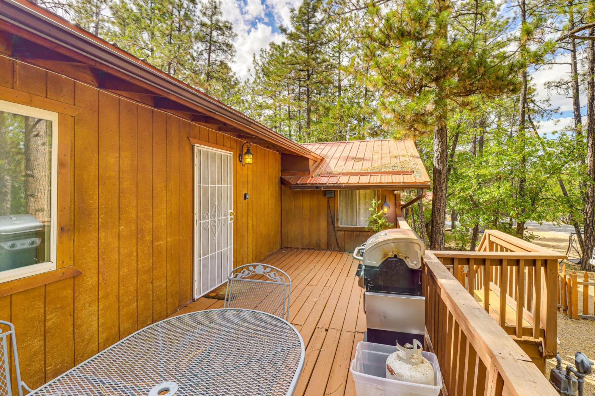 Cozy Lakeside Escape With Deck 4 Mi To Rainbow Lake 파인톱-호변 외부 사진